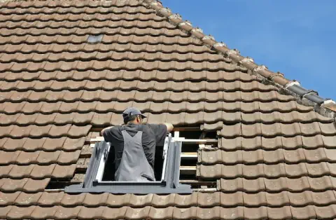 Pose de velux - Saint-Hilaire-le-Châtel